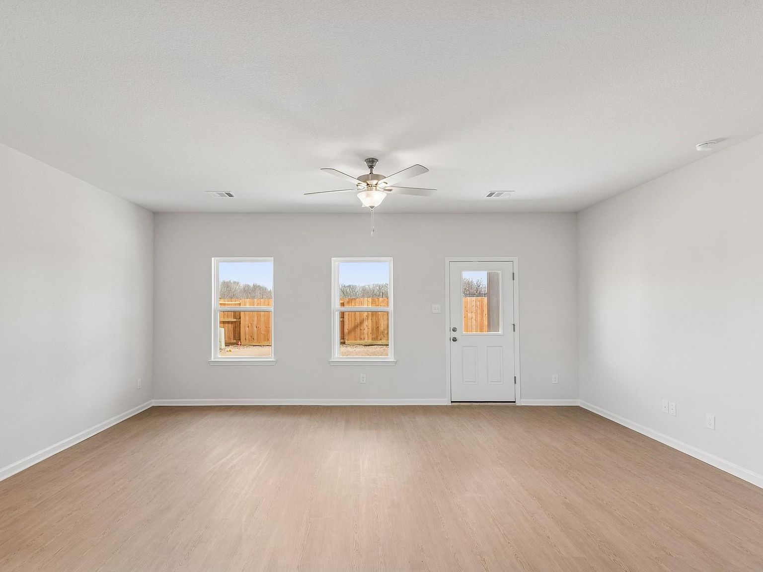 649 Woodhaven Lakes Dr La Marque, TX 77568  | Single Family