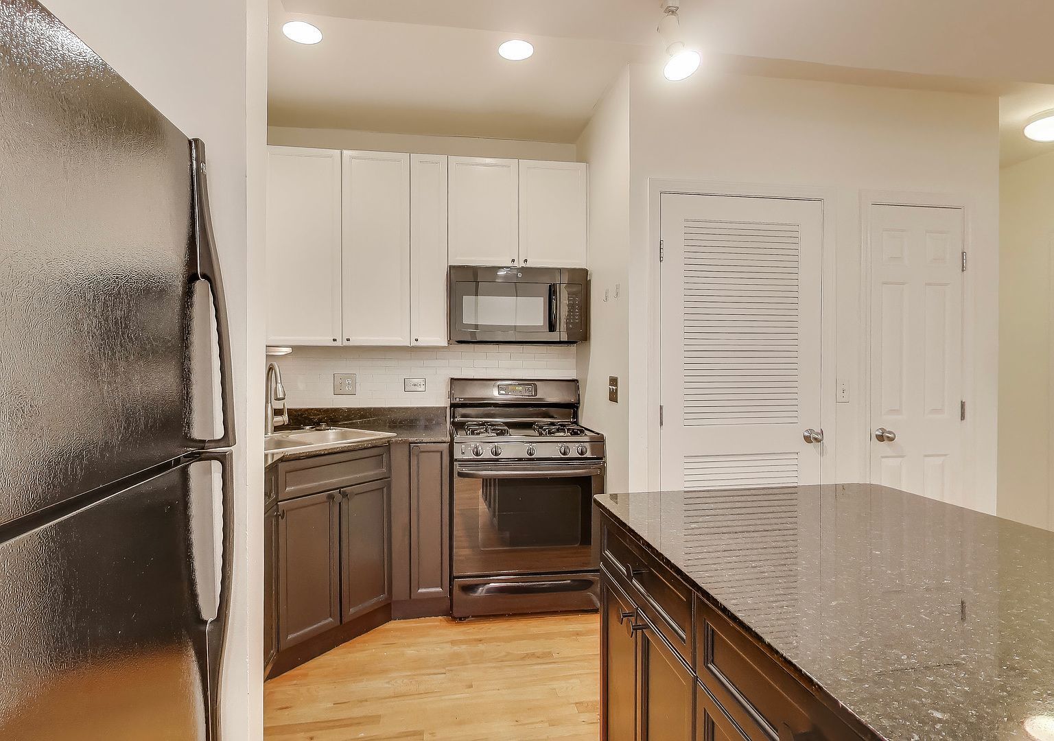 1636 W Melrose St APT 203 Chicago, IL 60657  | Condominium