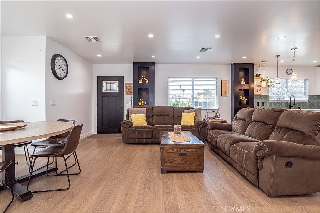 7410 Cozycroft Ave Winnetka, CA 91306 | Single Family