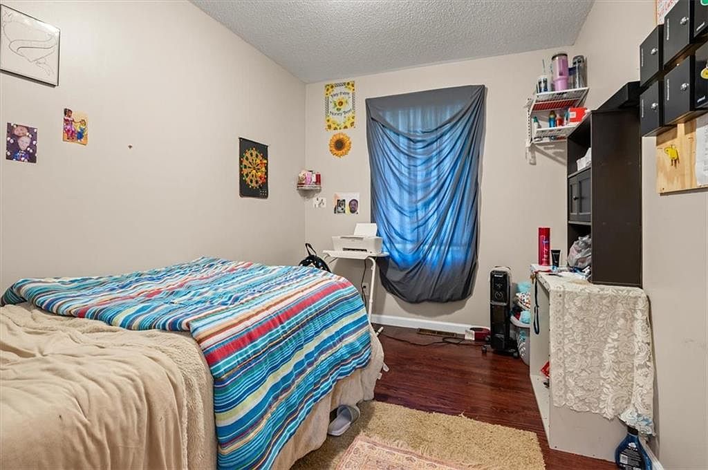 9203 Marsh Ave Kansas City, MO 64138 | Single Family