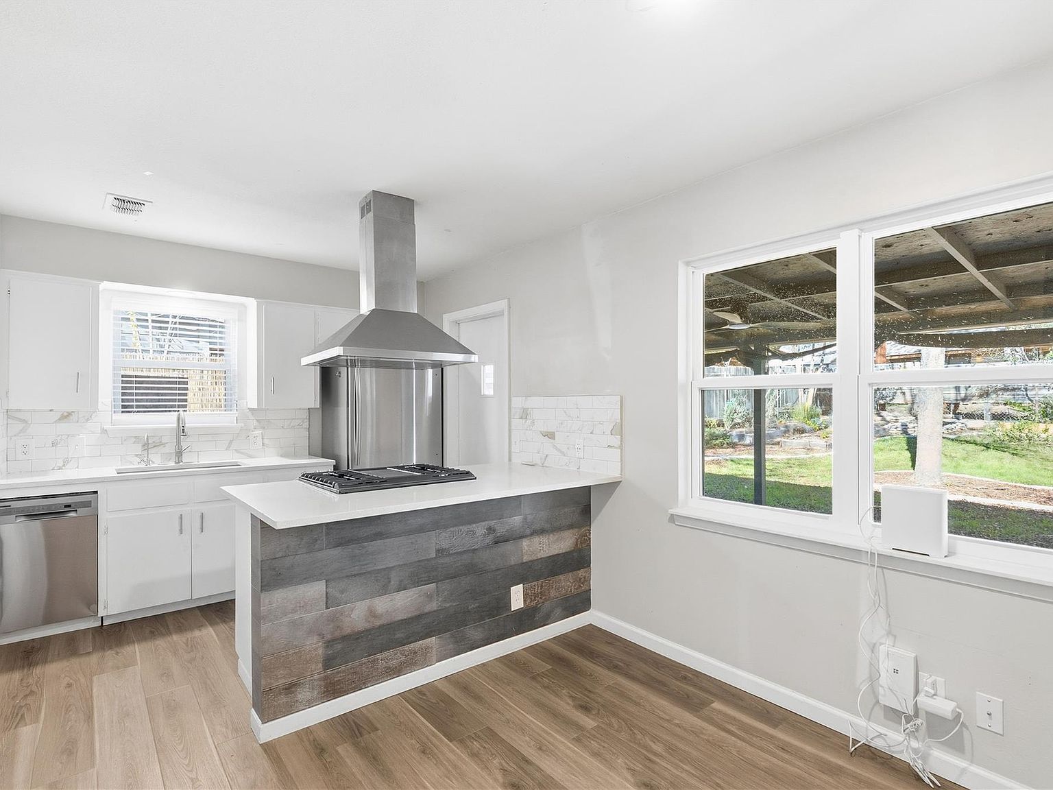 404 Seminole Dr Austin, TX 78745  | Single Family