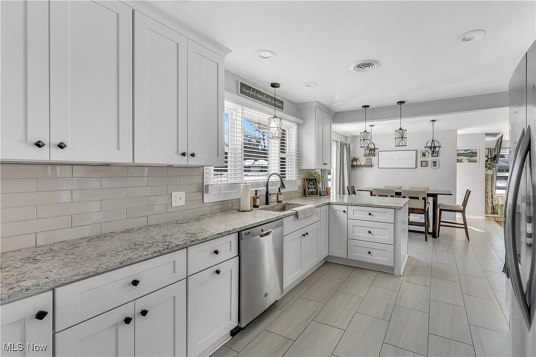 804 Brookfield Ave Youngstown, OH 44512  | Single Family