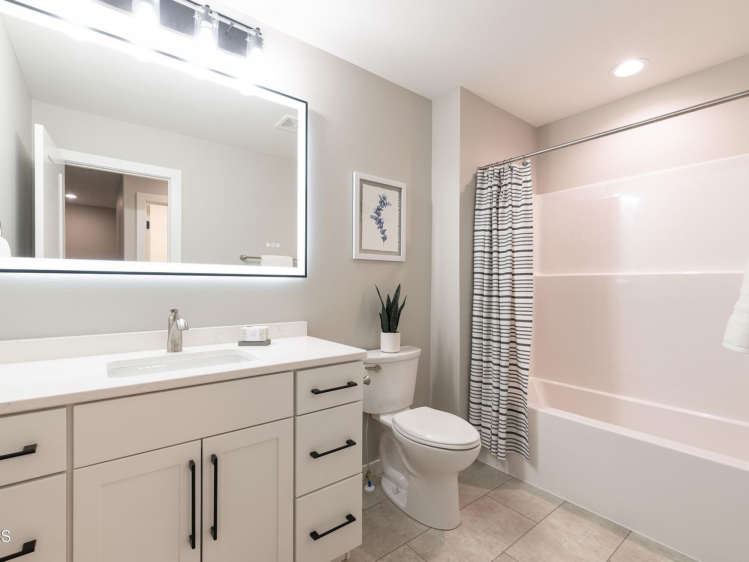 1710 Heart Ridge Loop SE Mandan, ND 58554  | Single Family