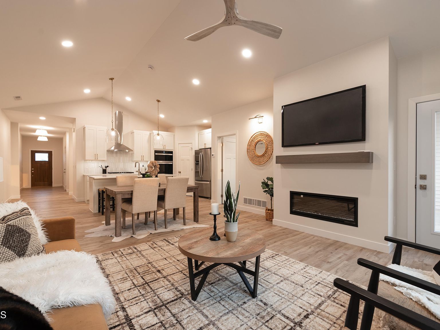 5110 Durango Dr Bismarck, ND 58503  | New build