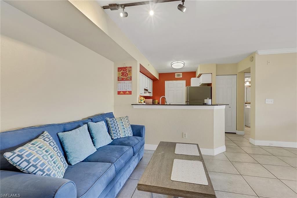 8285 Ibis Club Dr APT 809 Naples, FL 34104  | Condominium