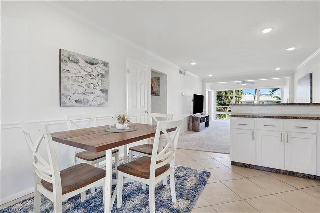 466 12th Ave S #466 Naples, FL 34102  | Condominium