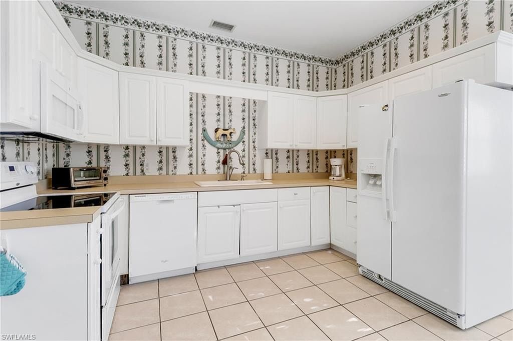 8515 Chase Preserve Dr Naples, FL 34113  | Single Family