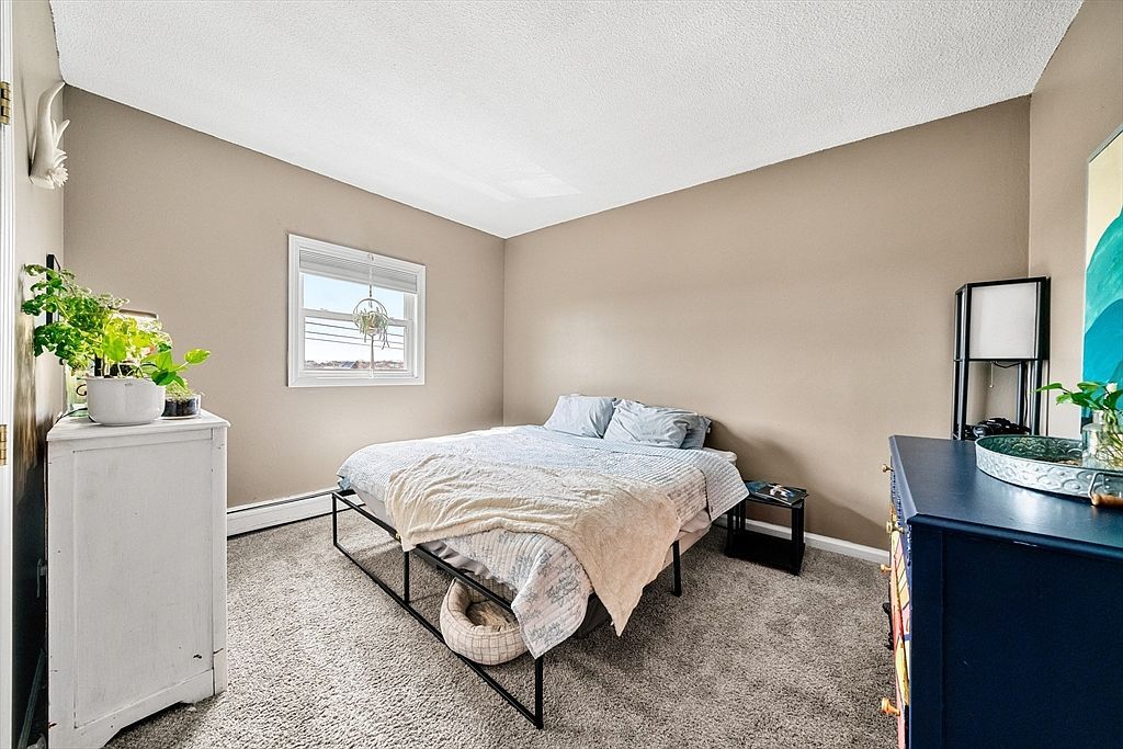 464 Bank St APT 10 Fall River, MA 02720 | Condominium