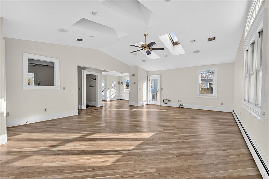 257 Lawrence St New Bedford, MA 02745  | Single Family