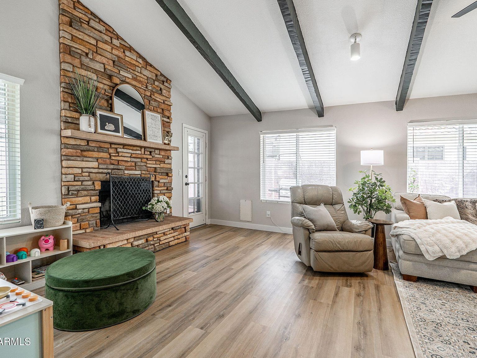 1404 E Rosemonte Dr Phoenix, AZ 85024  | Single Family