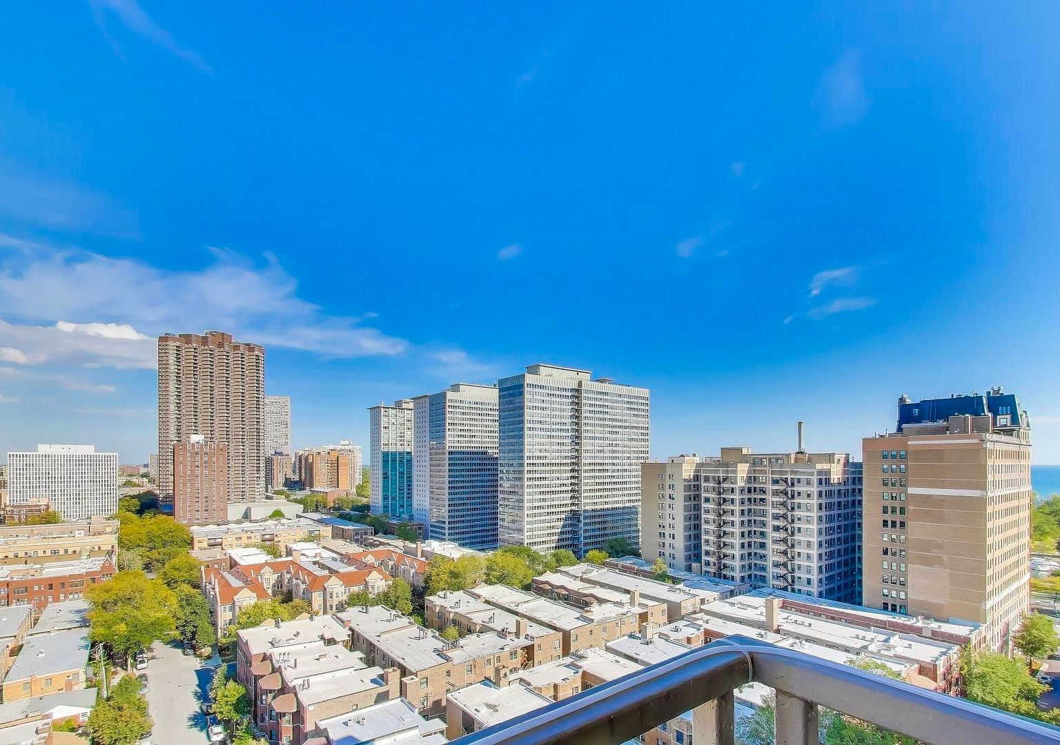 555 W Cornelia Ave APT 1511 Chicago, IL 60657  | Condominium