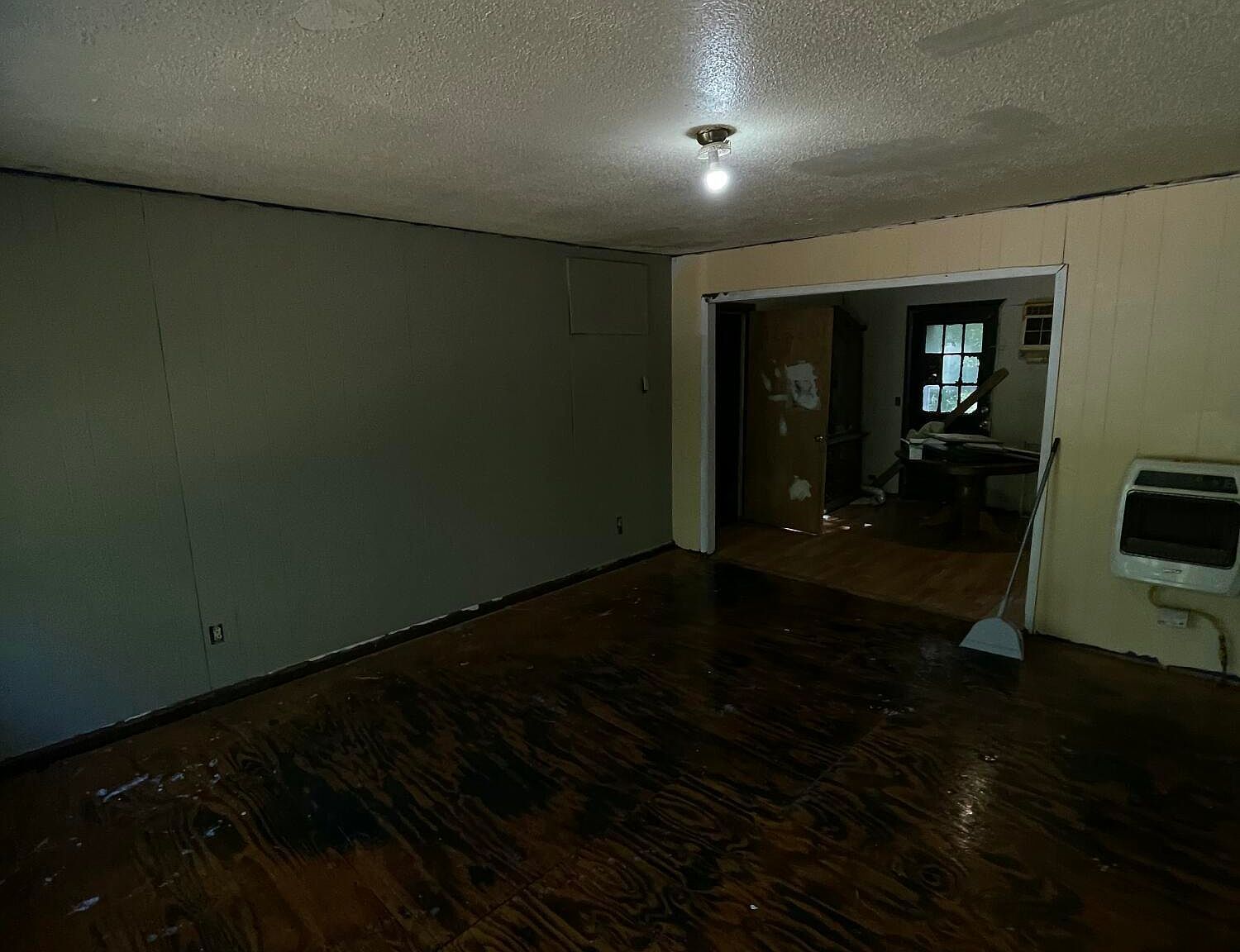 706 Myrtle St Taneyville, MO 65759  | Single Family