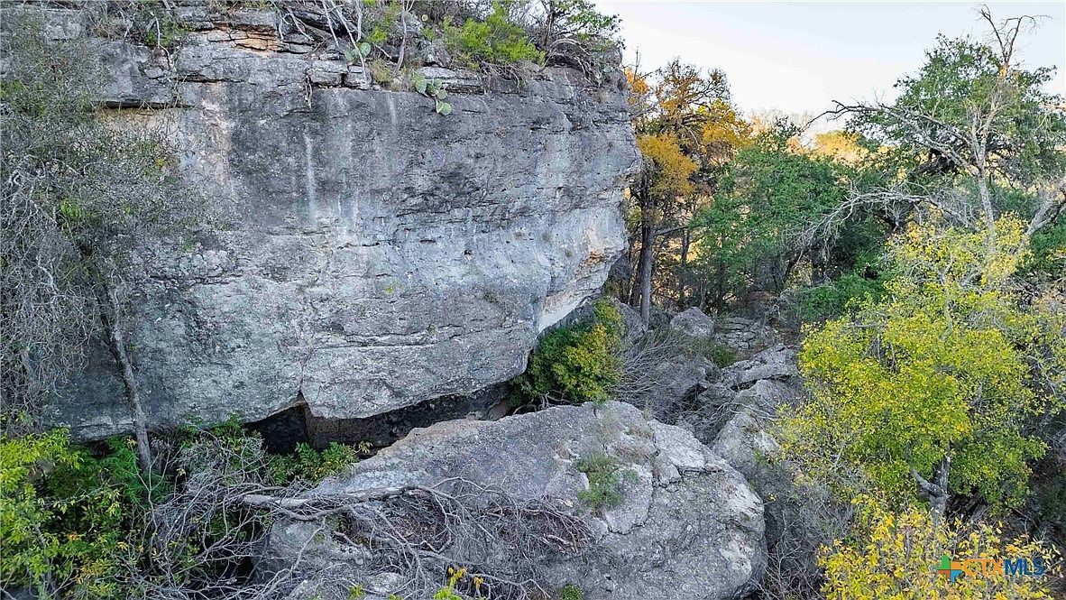 8507 Hammetts Xing Marble Falls, TX 78663  | Single Family