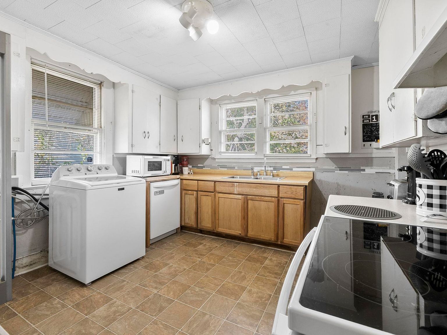 343 Main St Converse, SC 29329  | Single Family