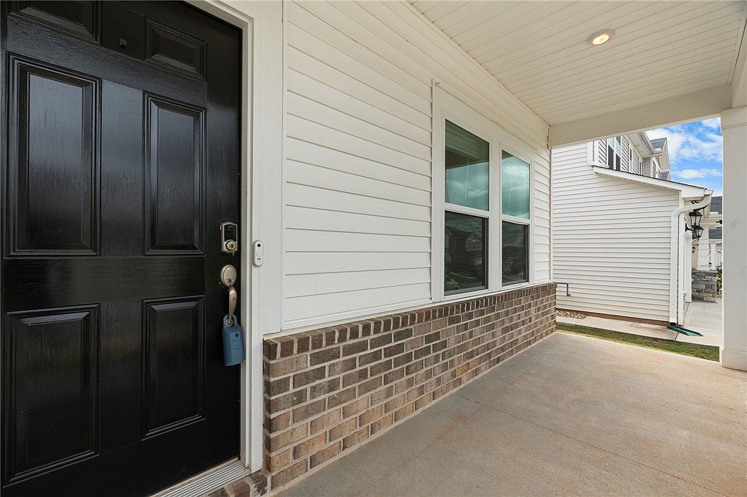 338 Pewter Cir Simpsonville, SC 29680  | Single Family