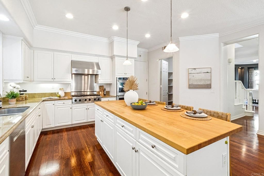 5492 Coach Ln San Diego, CA 92130  | Single Family