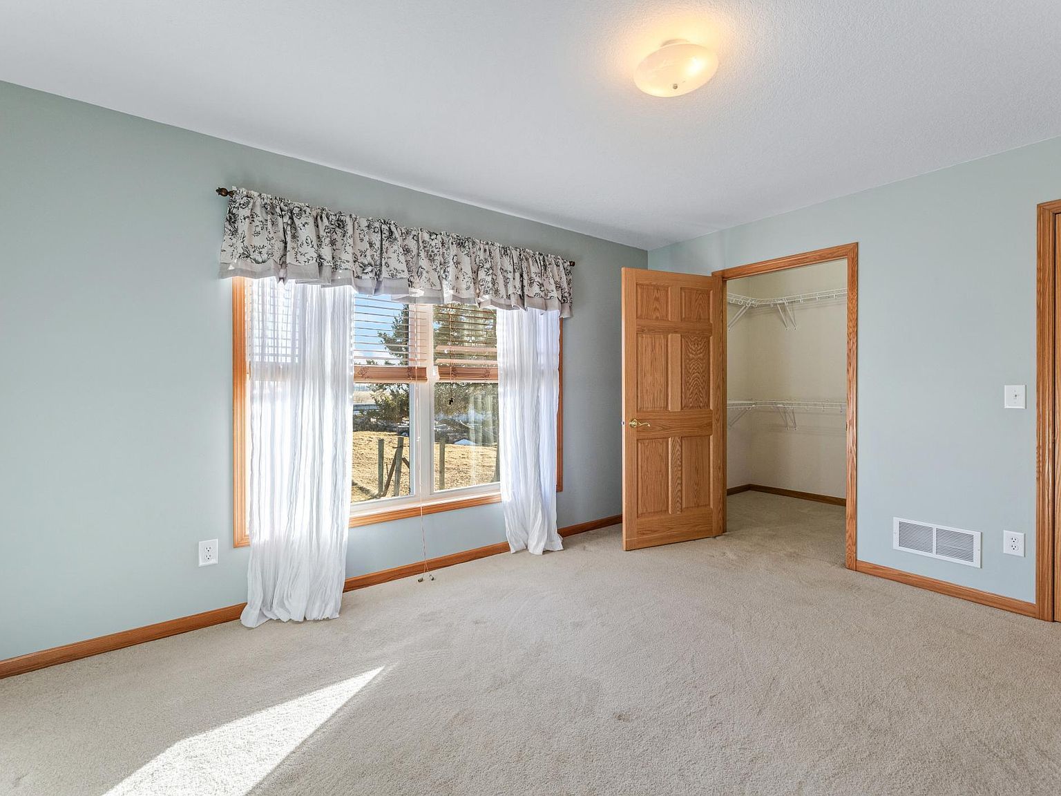 205 Park Dr Lewiston, MN 55952 | Single Family