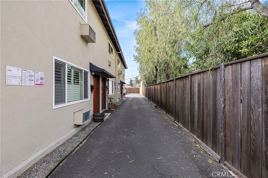 5619 Irvine Ave North Hollywood, CA 91601 | Multi Family