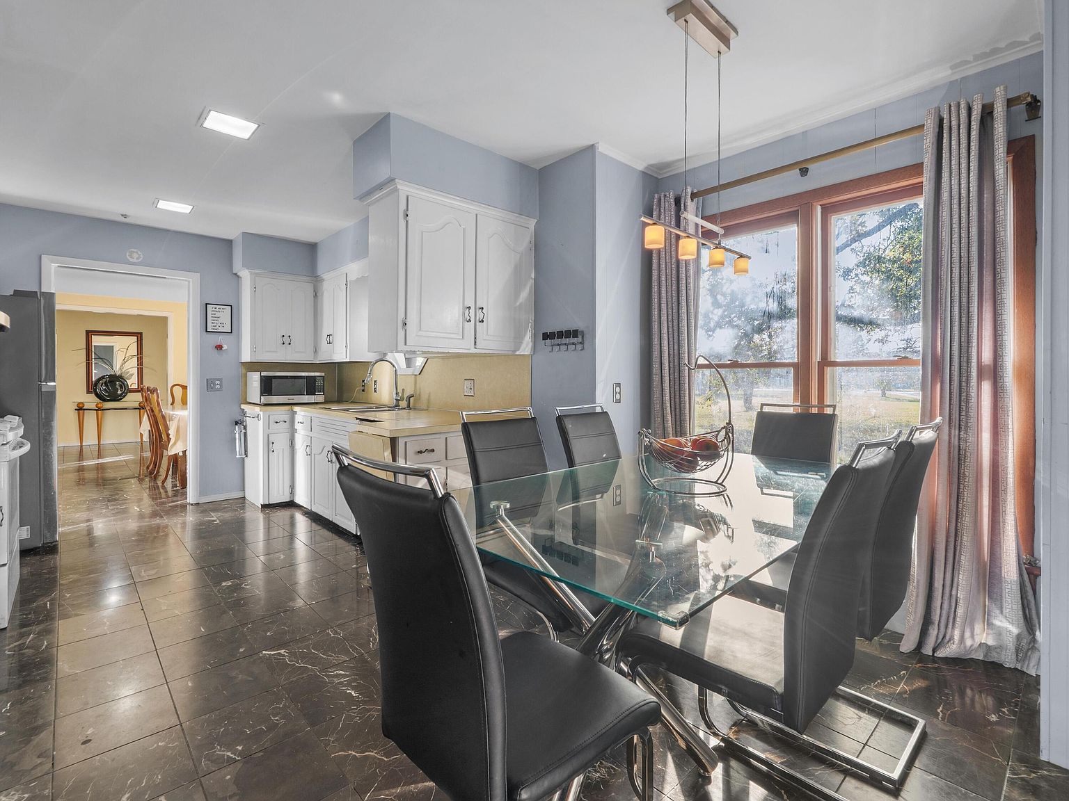 14359 S Dixie Hwy Monroe, MI 48161  | Single Family