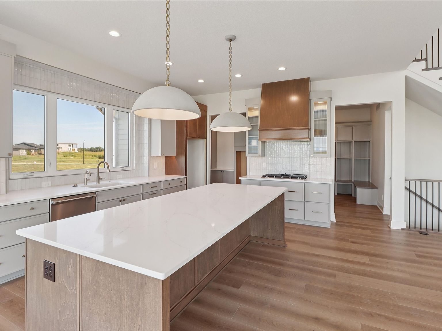 4644 176th Ct Urbandale, IA 50323  | Single Family