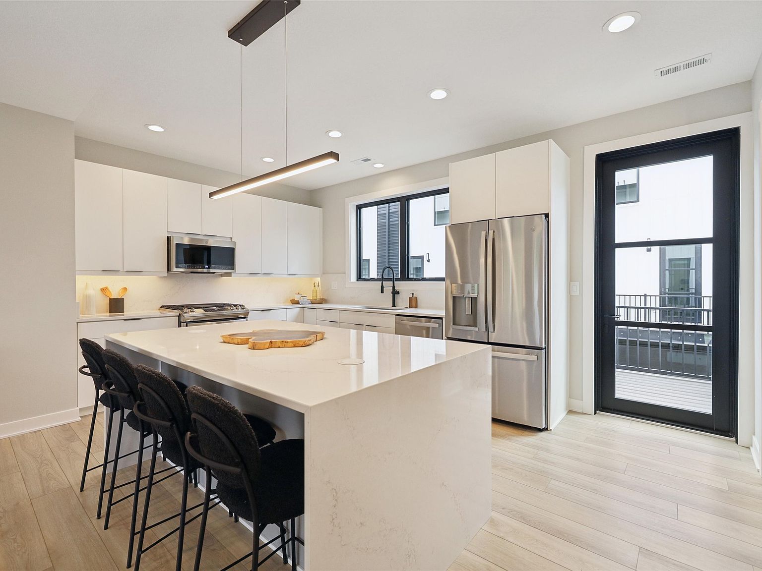 4848 Ingersoll Ave Des Moines, IA 50312  | Condominium