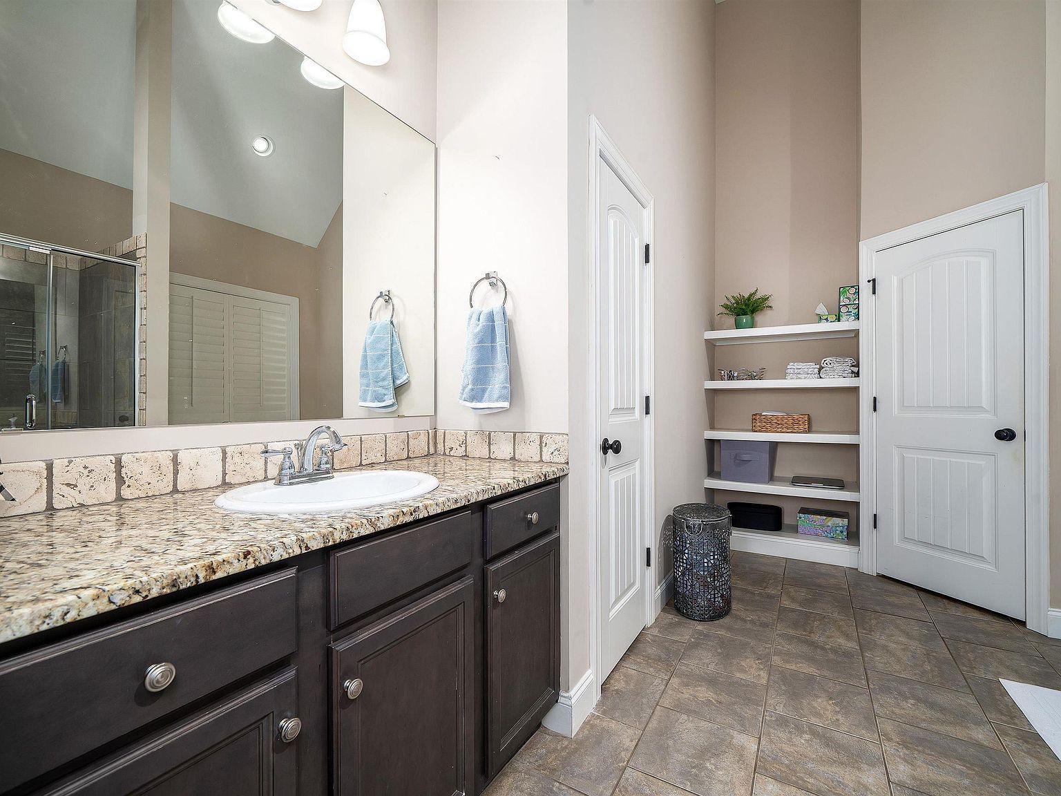 5877 Long View Ln Trussville, AL 35173  | Single Family