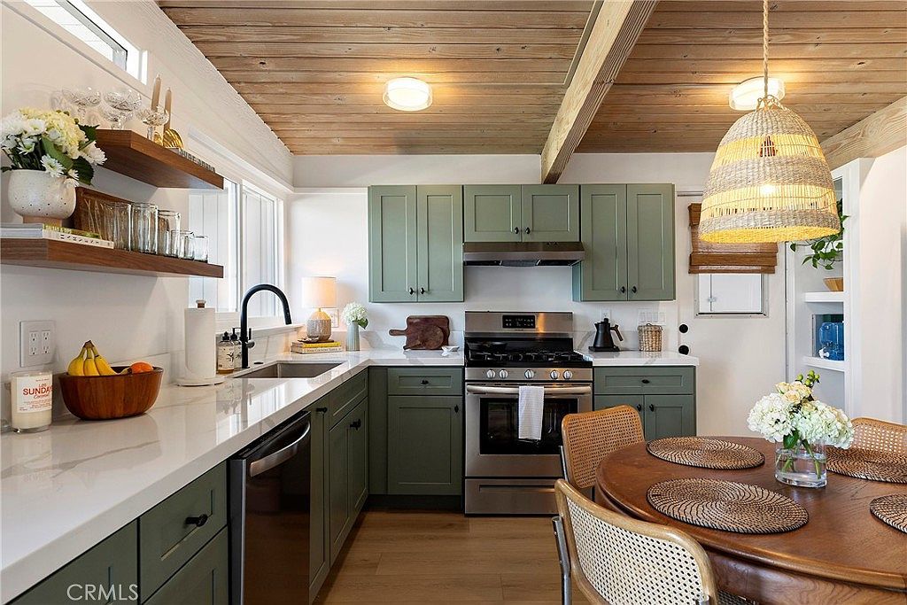 208 Del Gado Rd San Clemente, CA 92672  | Single Family