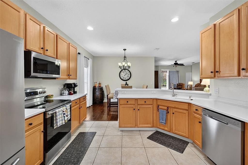 117 Preston Ave Davenport, FL 33837 | Single Family