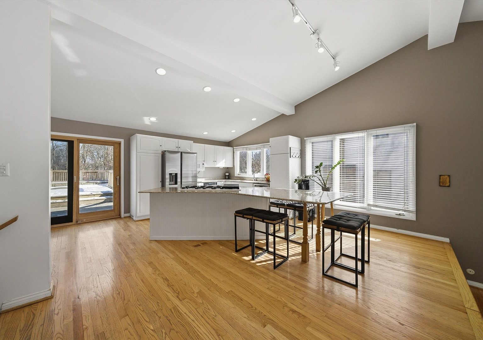 (undisclosed Address) La Grange Highlands, IL 60525  | Single Family