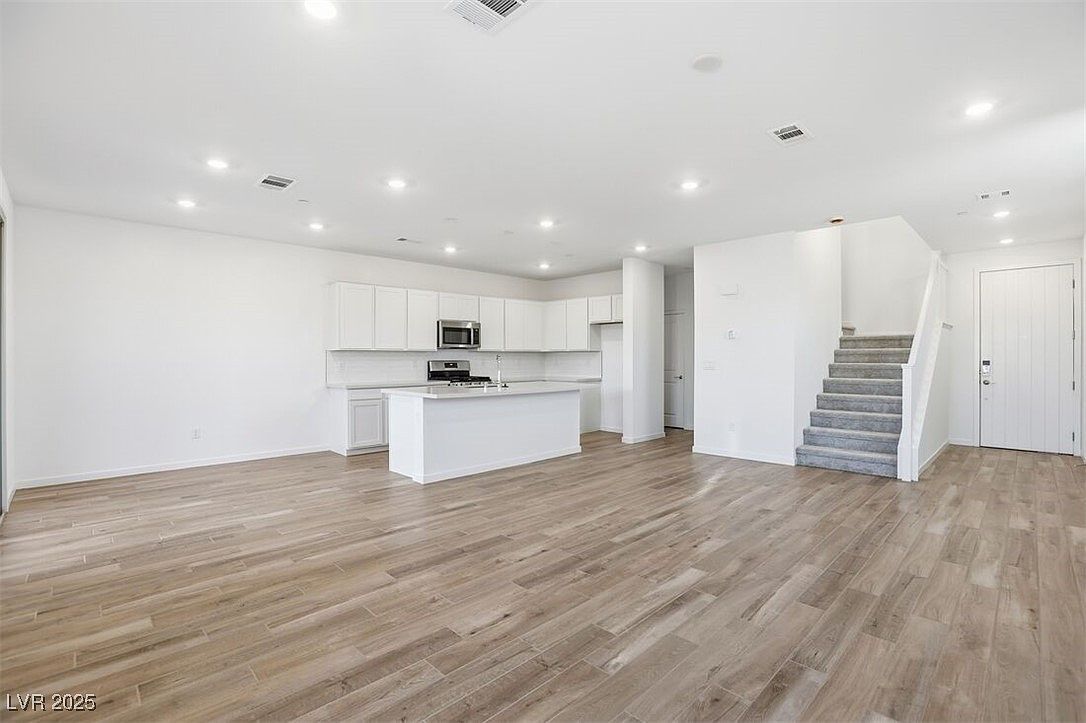 338 Adufe Ave Henderson, NV 89015  | Single Family