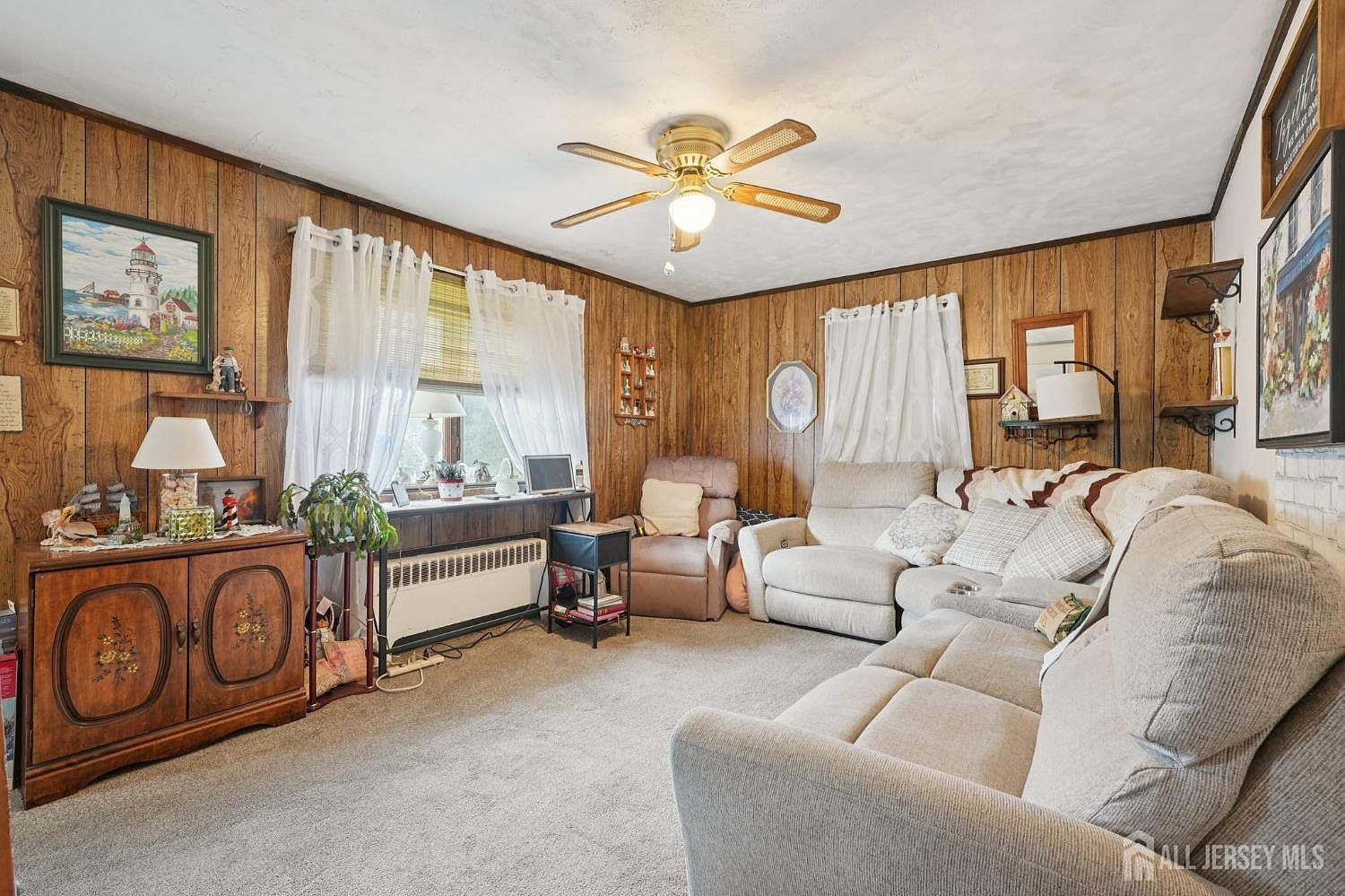 31 Highway Ter Edison, NJ 08817  | Single Family