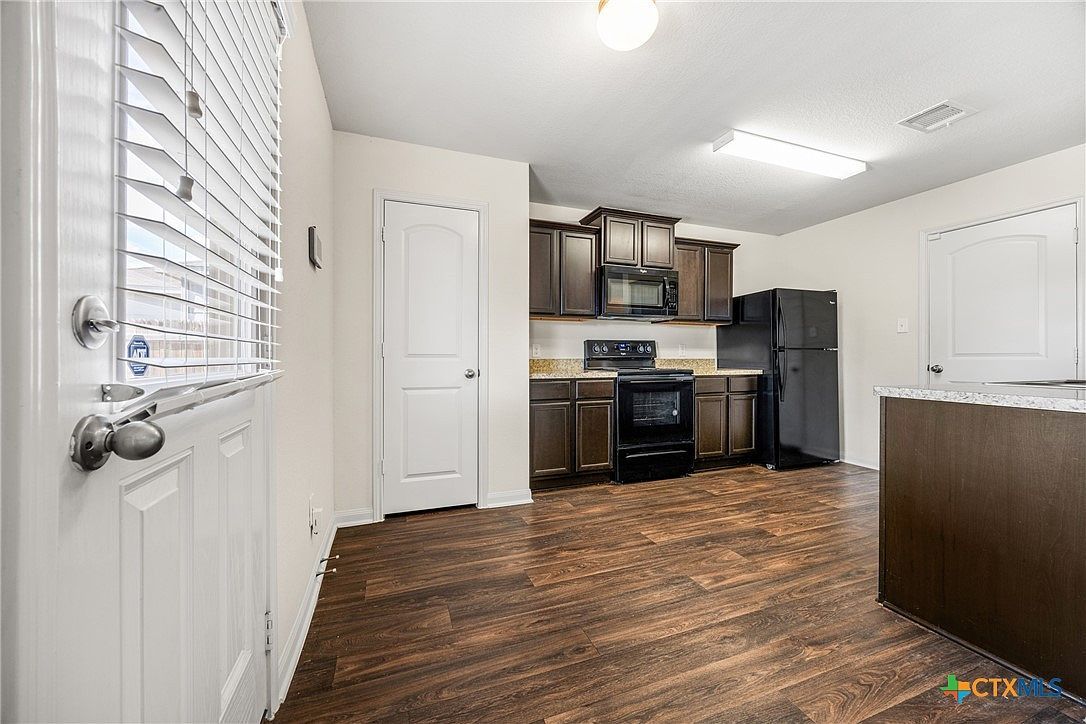 137 Bridges Ln Jarrell, TX 76537  | Single Family