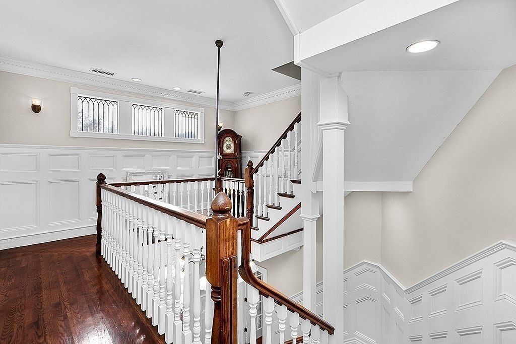 2 Country Way Hopkinton, MA 01748  | Single Family