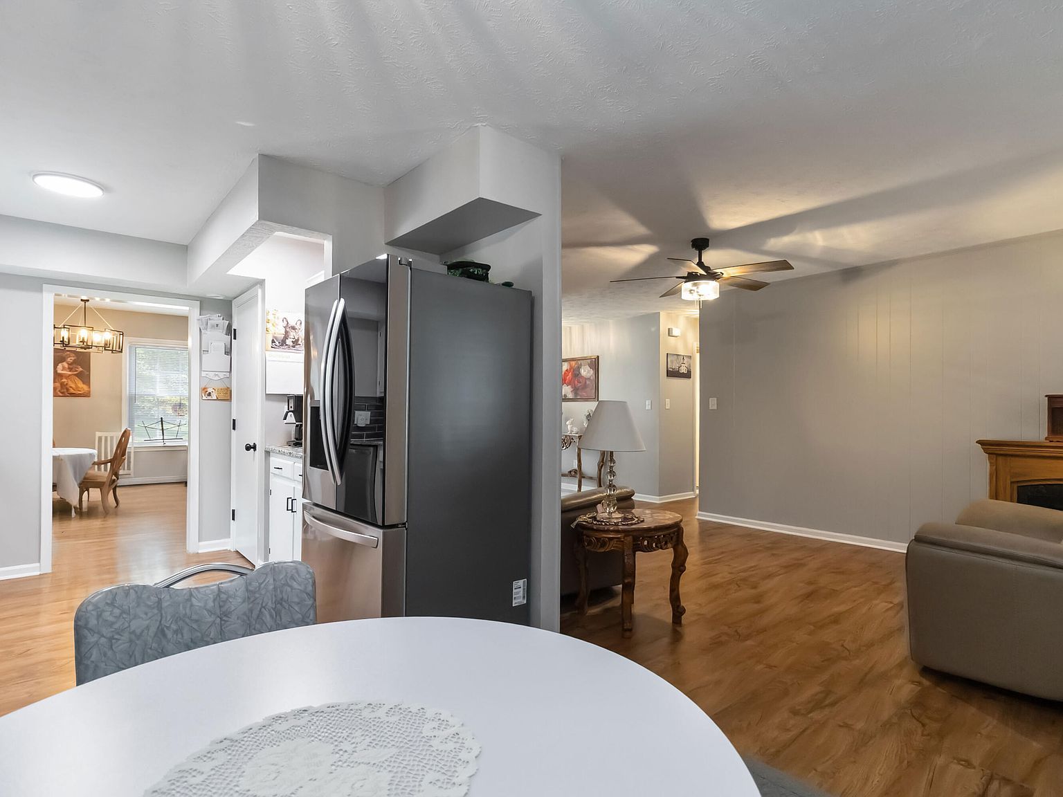 826 Kingsway Dr Versailles, KY 40383  | Single Family