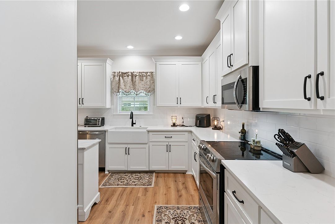 1093 Captains Cove Way Saint Simons Island, GA 31522  | Single Family