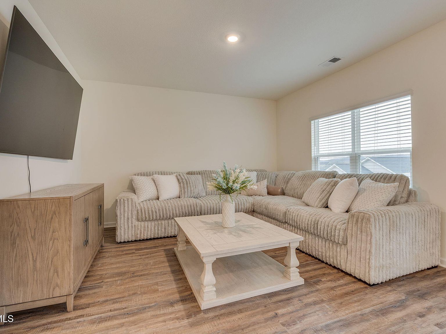 146 Thistle Dr Bluff City, TN 37618  | Single Family