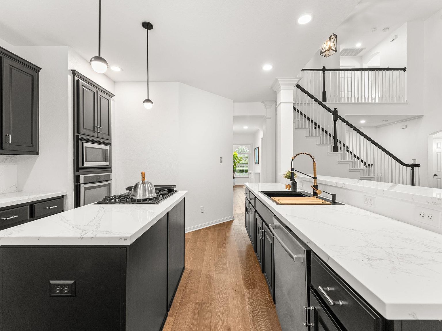 13300 Country Lake Dr Austin, TX 78732 | Single Family