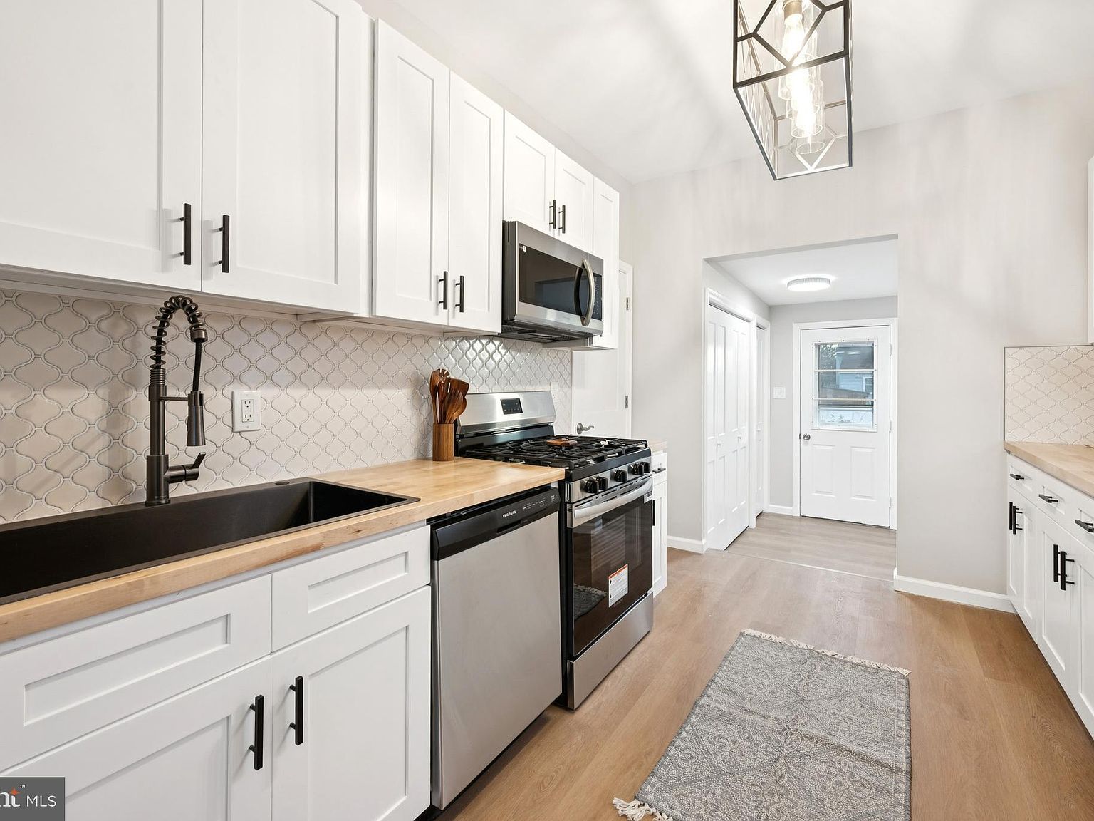 814 Hessian Ave National Park, NJ 08063  | Single Family