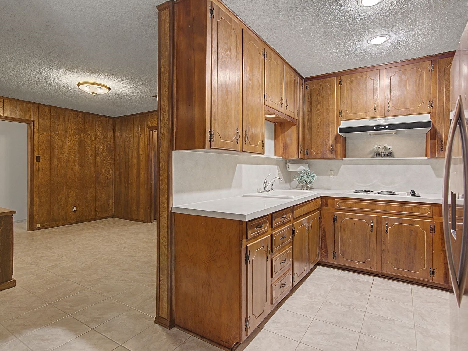 42 Page St Hurst, TX 76053 | Single Family