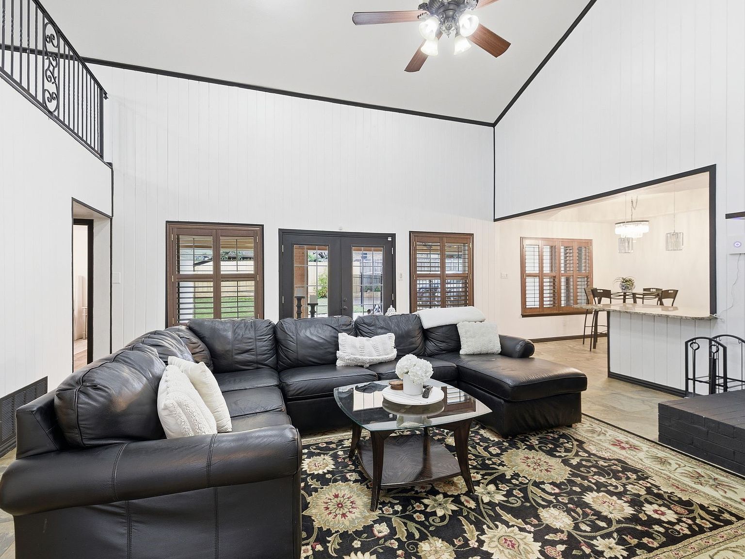 1613 Glasgow Dr Arlington, TX 76015  | Single Family