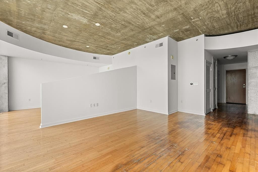 155 S Court Ave Unit 1011 Orlando, FL 32801 | Condominium