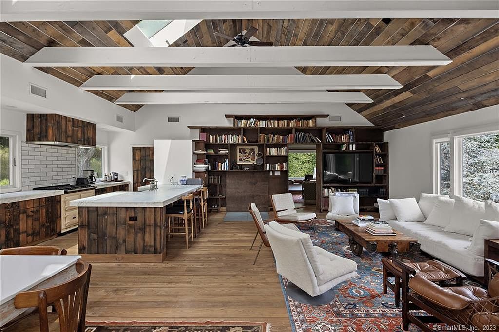 4 Good Hill Rd Weston, CT 06883  | Single Family