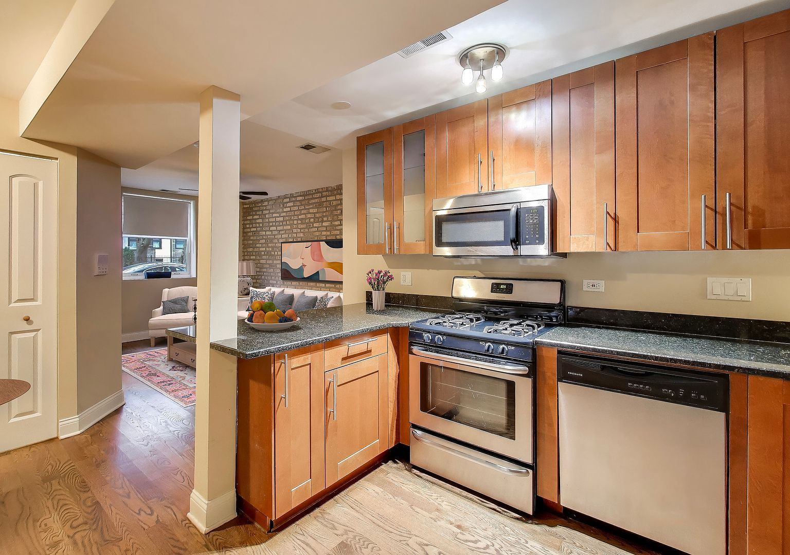 1549 W Sherwin Ave APT 106 Chicago, IL 60626  | Condominium