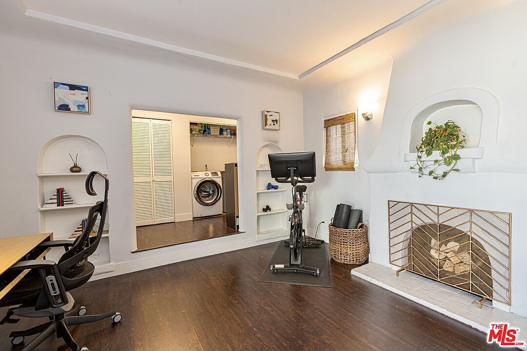 1432 W 91st St Los Angeles, CA 90047 | Single Family