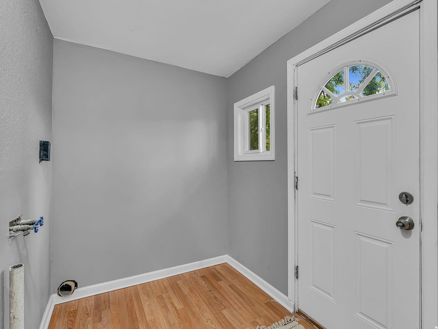 731 SW Lincoln St Topeka, KS 66606  | Single Family