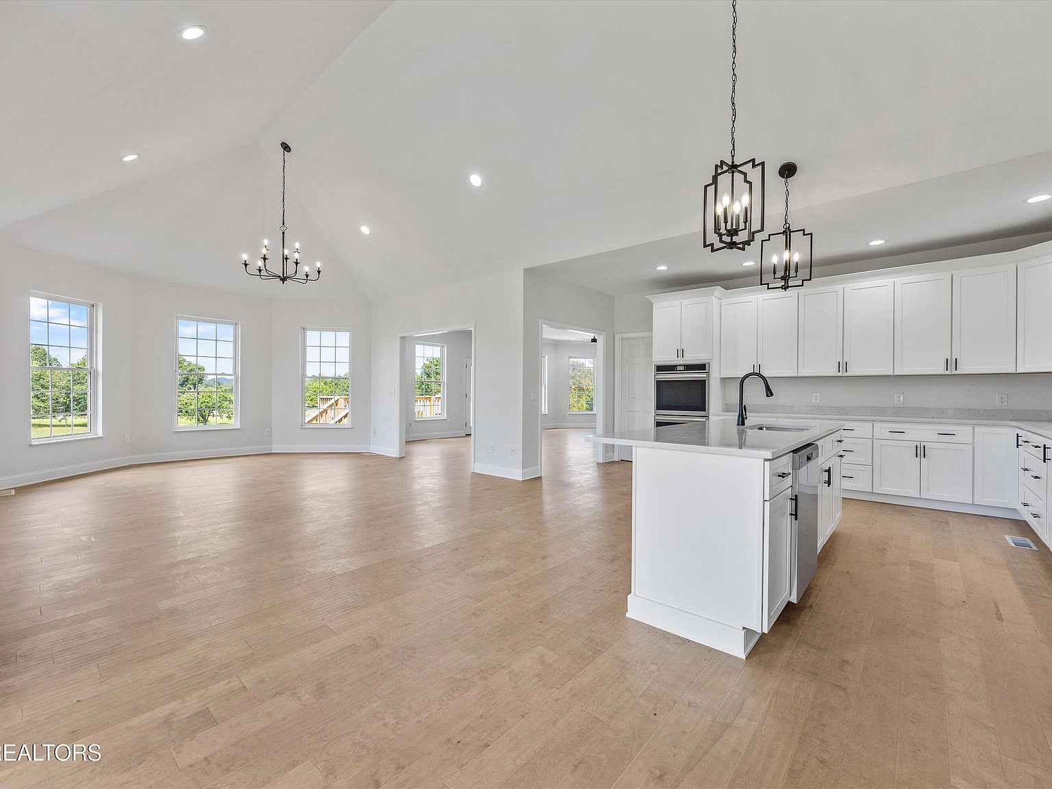 5128 West Hwy #68 Madisonville, TN 37354  | Single Family