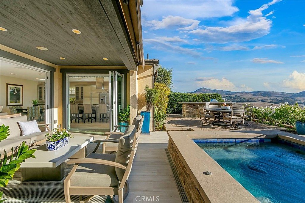 15 Ventada St Mission Viejo, CA 92694  | Single Family