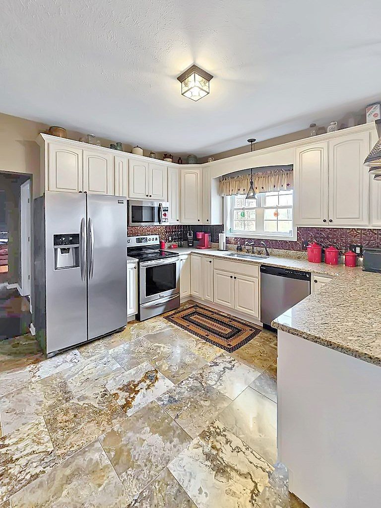 1076 Ellison Ridge Rd Jumping Branch, WV 25969  | Single Family