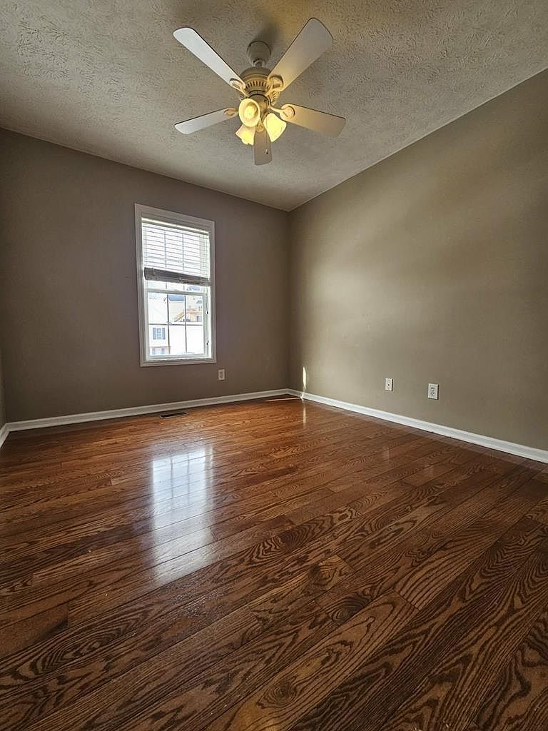 140 Brandon Dr Bluefield, VA 24605  | Single Family