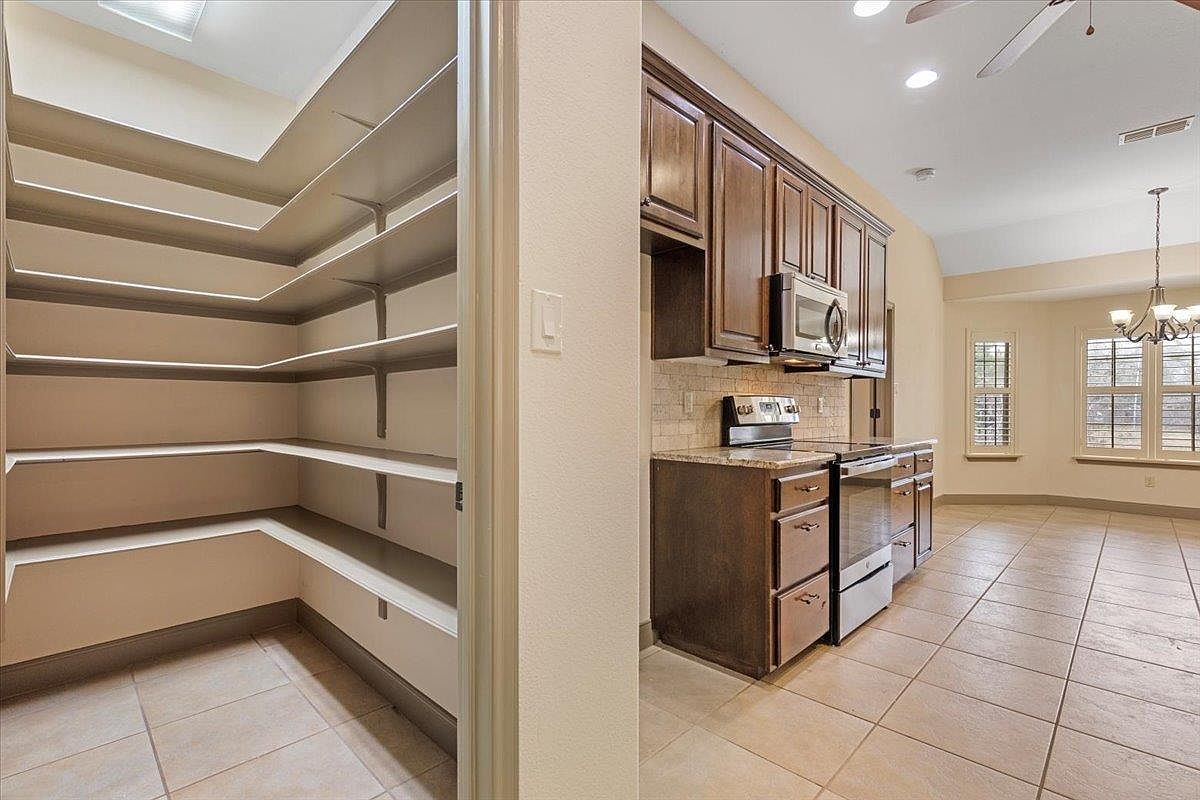 106 Spring Mdw Bastrop, TX 78602  | Single Family